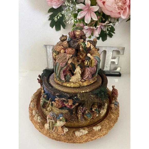 Vintage Story of Jesus Birth Nativity Scene Wind up Musical Plays O‎ Holy Night - Picture 4 of 16